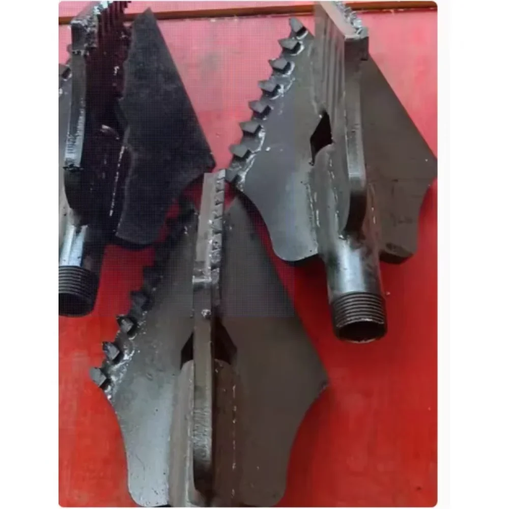 Three-leaf alloy drill bit household one-inch drill small well drilling drill bit