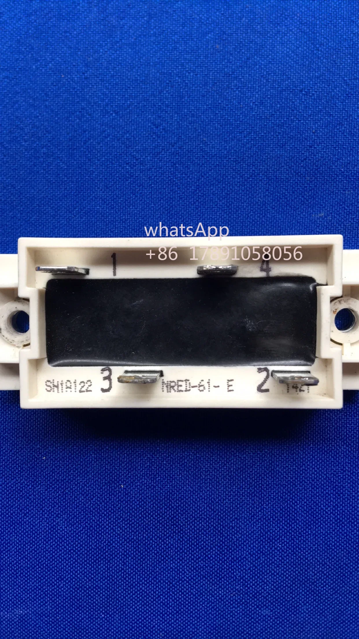 Frequency Converter ACS800 SerieS Voltage DiviDer NRED-61-E And NRED-61D Sharing Module