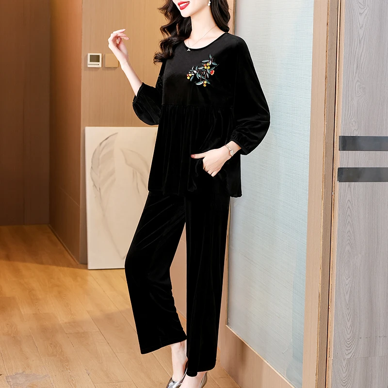 Womens Autumn Jumpsuit 2024 Spring New Style Temperament Velvet Falling Feeling Long Sleeve Romper Wide Leg Pants Suit For Women