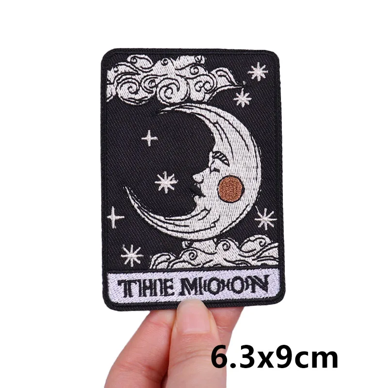 Sun Moon Letter Patch Iron On Patches On Clothes Cartoon Embroidered Patches For Clothing Stickers Stripe Horror Movie Badge DIY