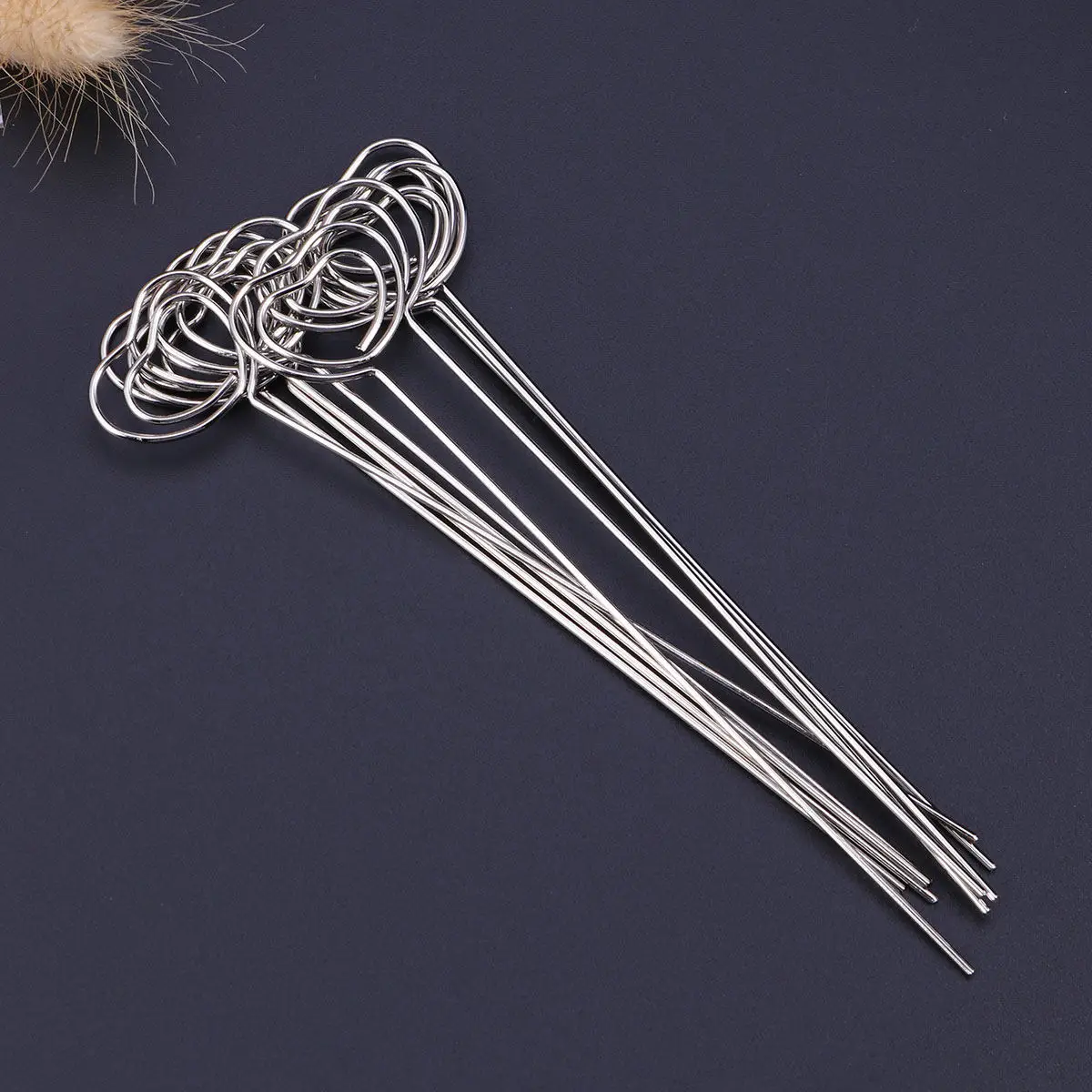 50Pcs Premium Metal Photo Clips Heart Shaped Table Holder Picture Stand Memo Clip for Office Home Anniversary Party Floral