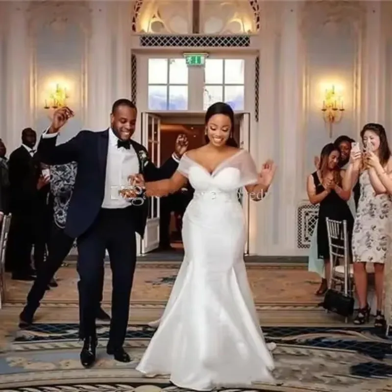 تخصيص قبالة الكتف حورية البحر فساتين الزفاف مطوي تول زين الدانتيل الساتان الأفريقي حجم كبير زي العرائس Vestido