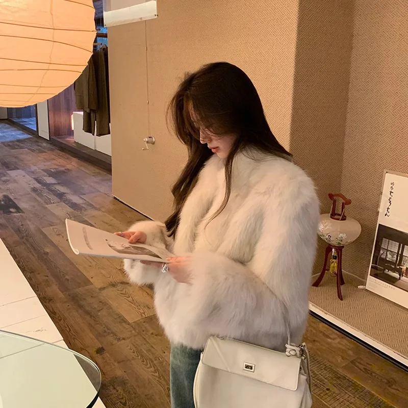 2025 New Hairy Women's Winter Thin Hairy Light and Ripe Wind Jacket Women's Plush Cold Protection