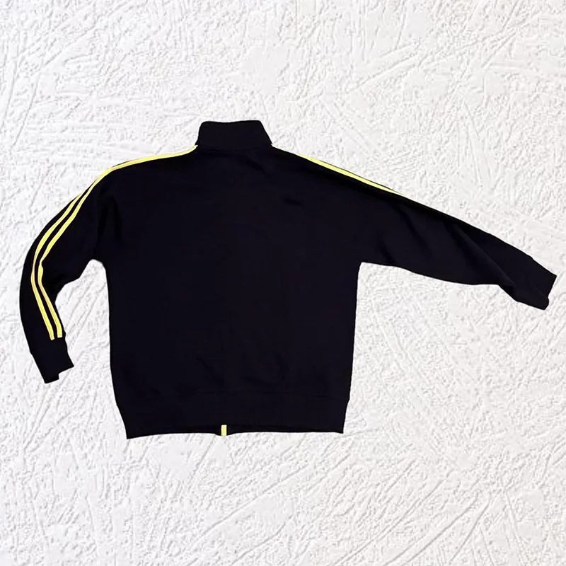 سترة صوفية جديدة للزوجين بأكمام طويلة لعام 2025 سترة مطرزة بحروف للتنقل