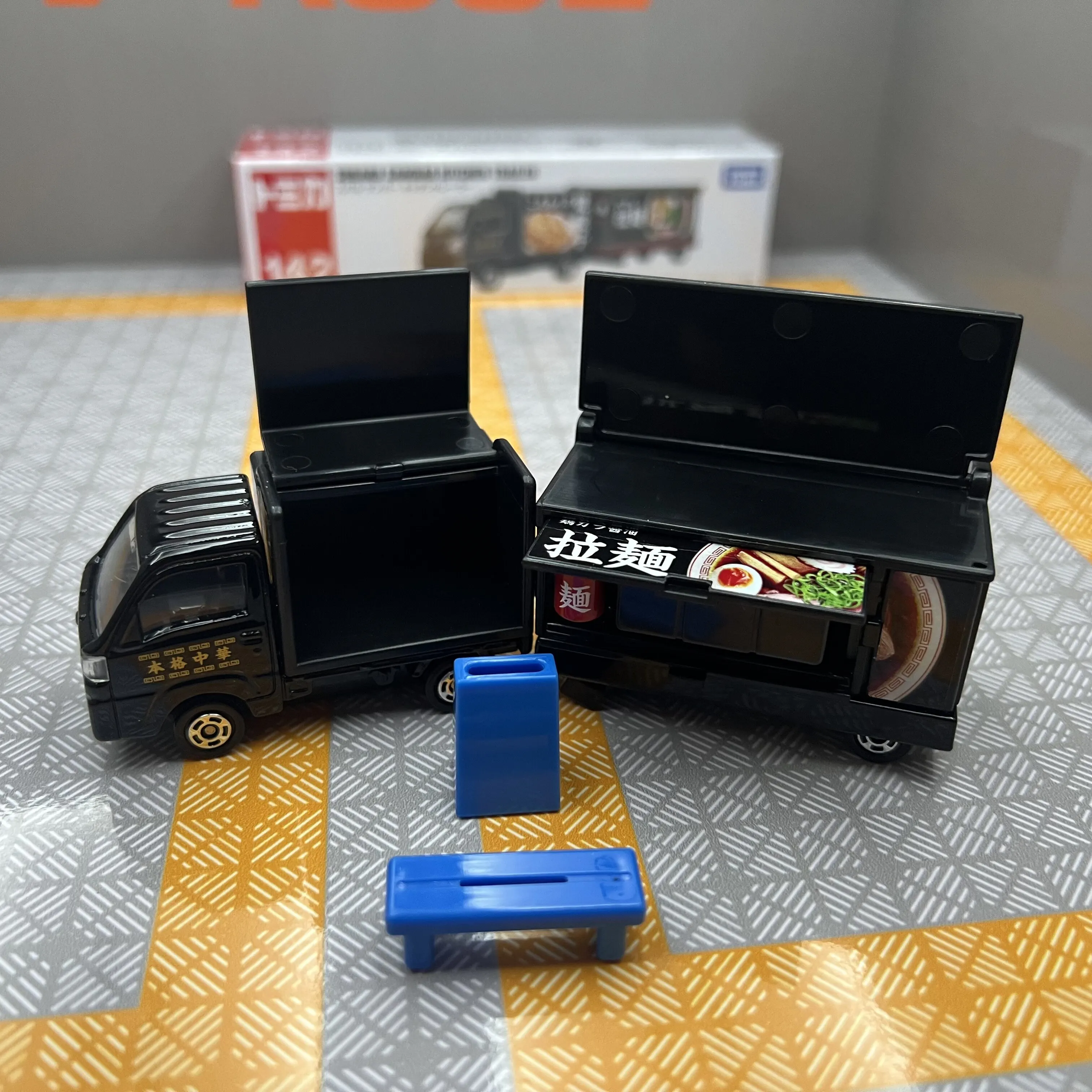 

Коллекционная модель автомобиля Takara Tomy Tomica Long Type No.142 Subaru Sambar Kitchen Trailer, литая под давлением, мини-фургон-кухня