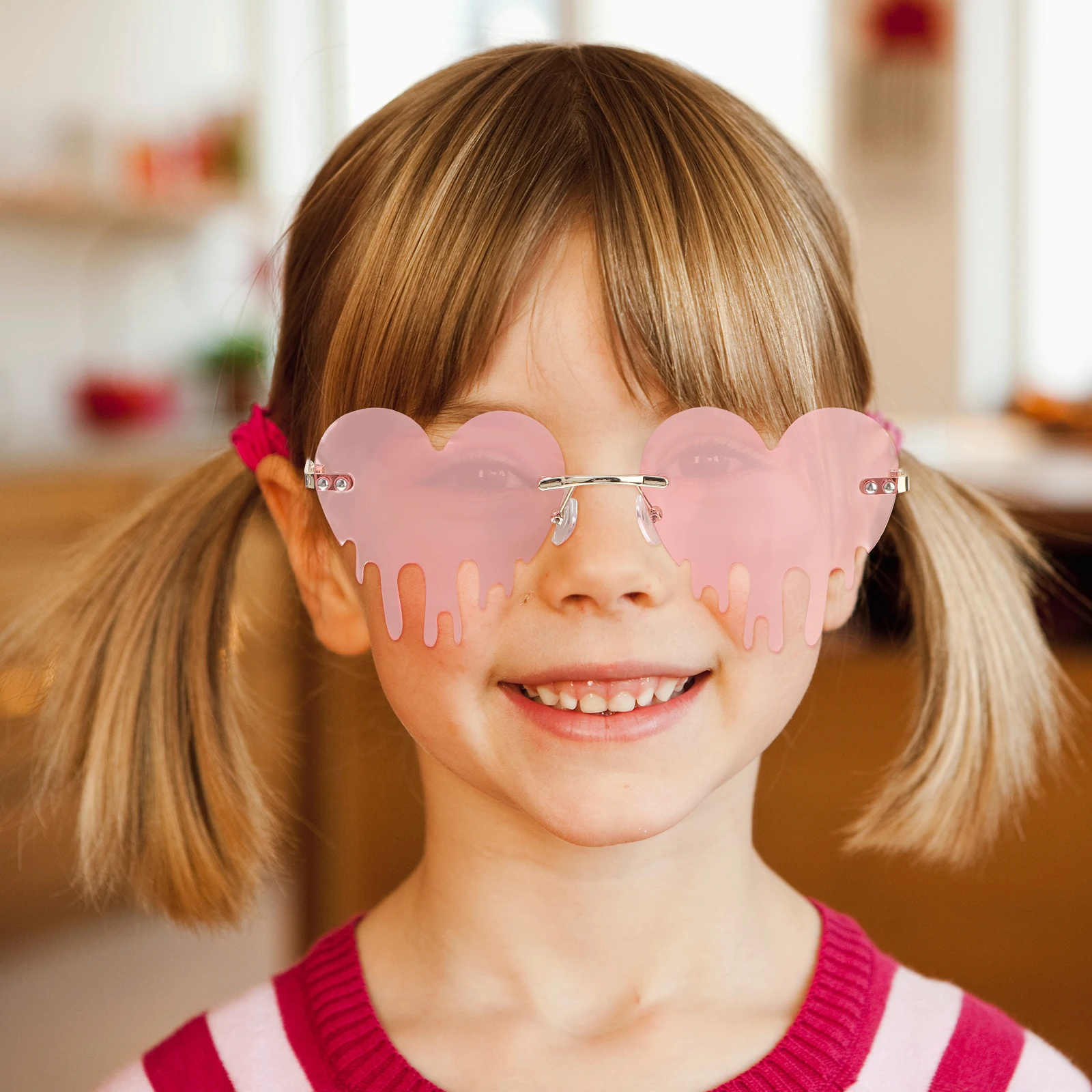 

1PC Heart Shaped Sunglasses Pink Lens Lightweight Durable Frame Women Beach Stylish Eyewear Outdoor Accessories for Beach