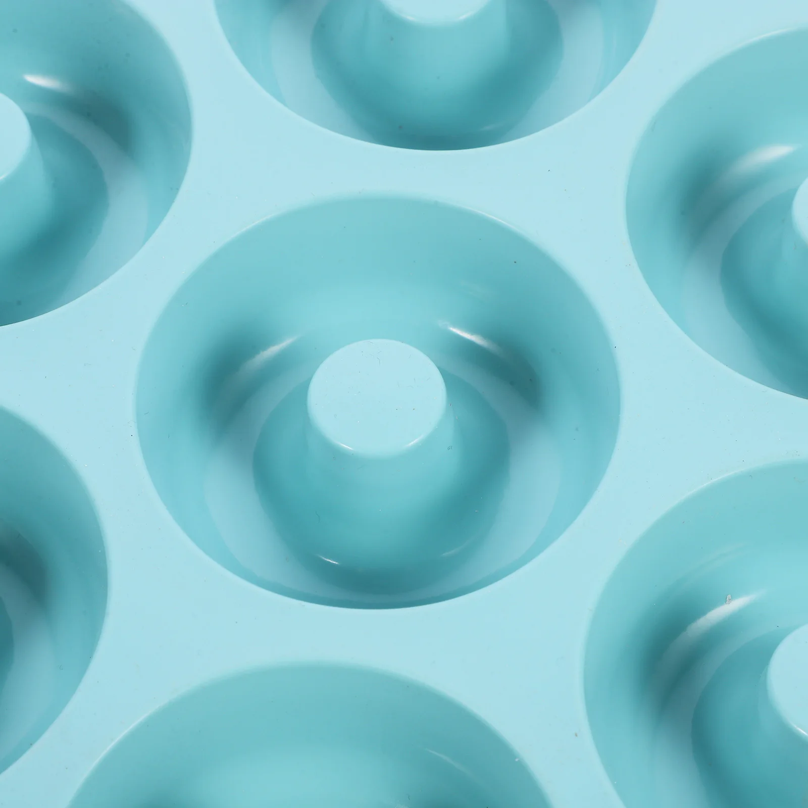 

Silicone Donut Baking Mold Reusable 7-Cavity Non-Stick Doughnut Pan Muffin Cake Mold For Home Kitchen Use