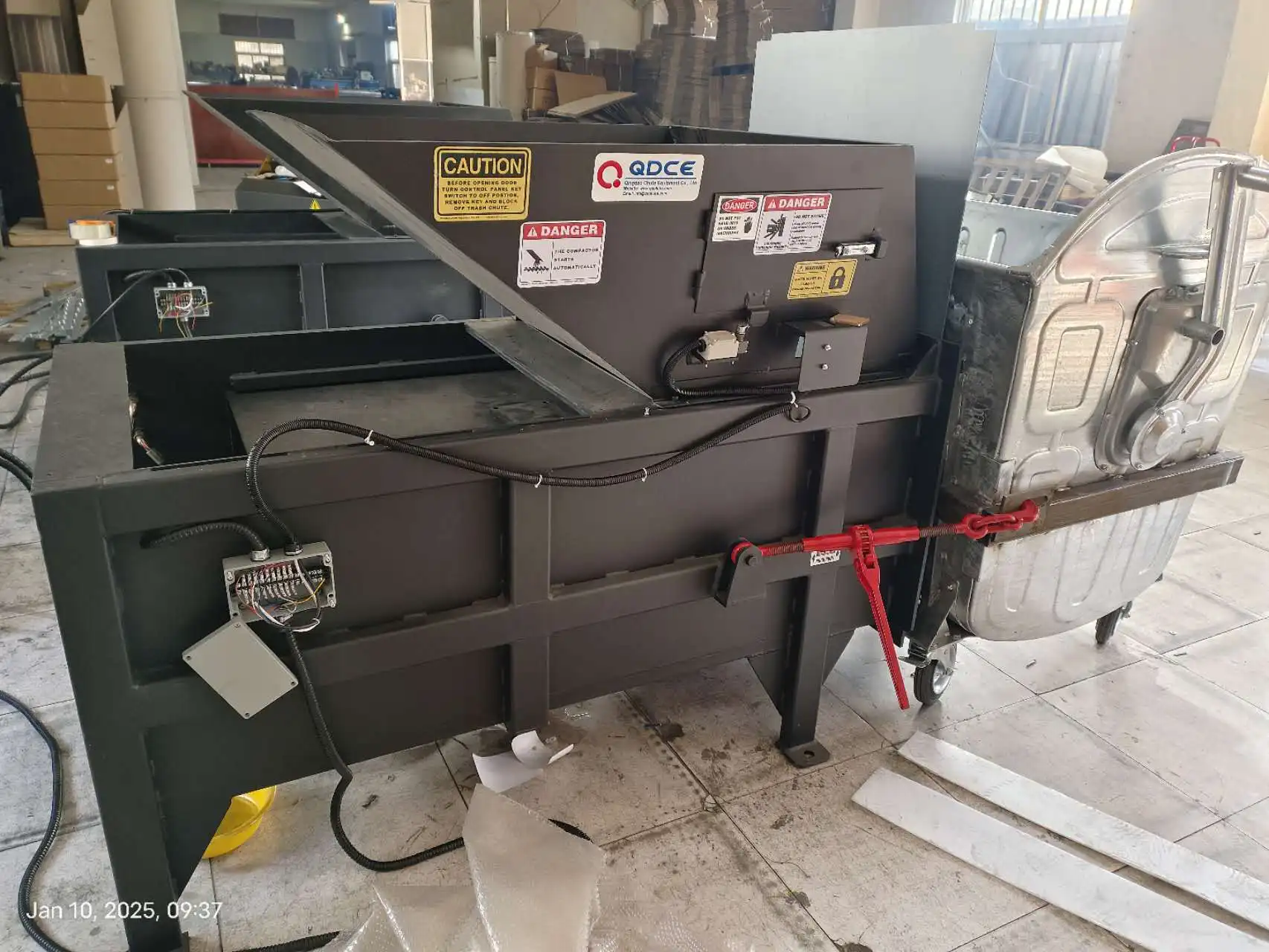 【Terlaris】Kompaktor Tahan Lama Dengan Indikator Lengkap, Fungsi Pembersihan Otomatis, Dan Rasio Pemadatan 4:1