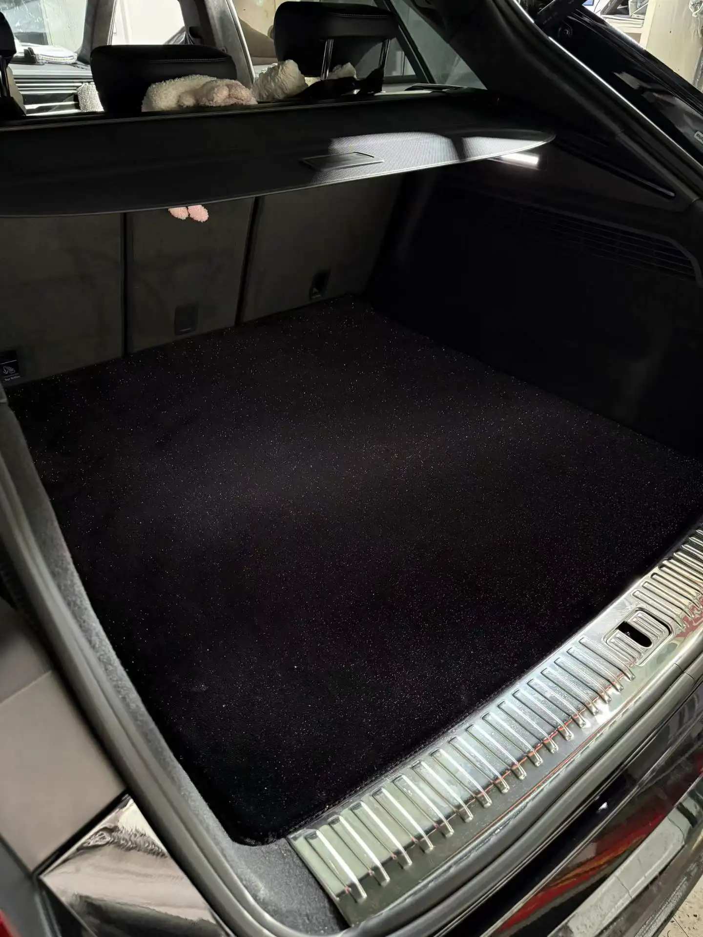 360° Full Coverage Floor Mats For Audi Q Series Q3/Q5/Q7/Q8, Custom Fit Luxury Carpets view 6