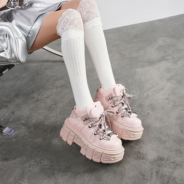 New Punk Women Platform Ankle Boots Female's Rock Round Toe Lace Up Fashion Retro Chunky Shoes Metal Decor Short Boots