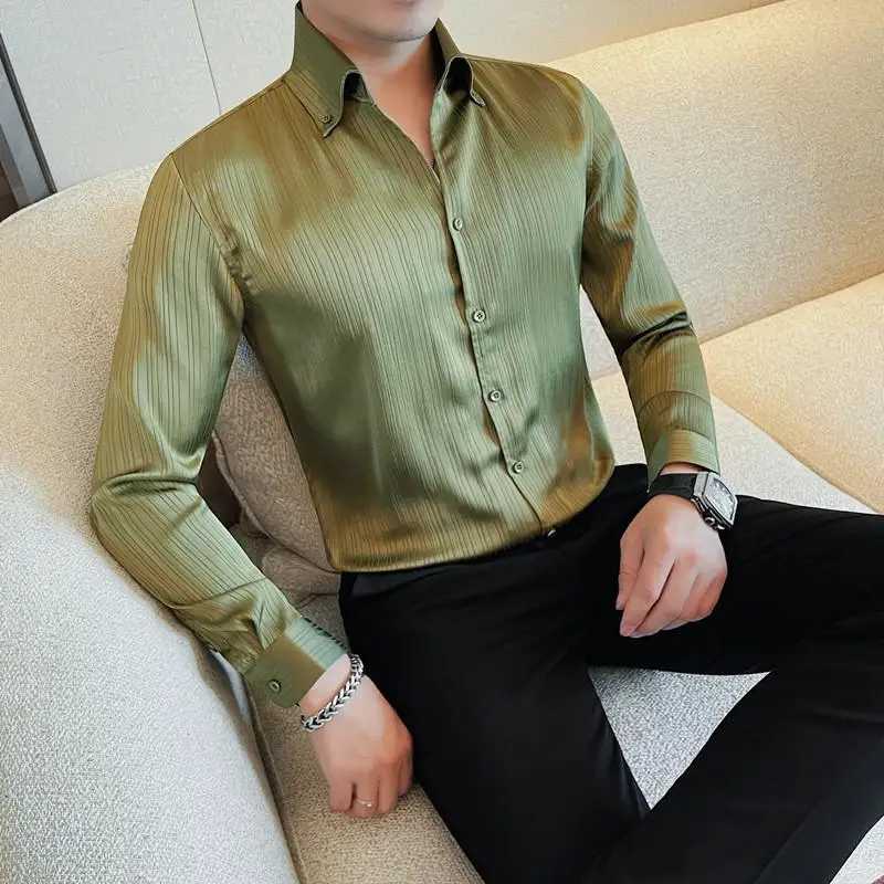 

Luxurious Striped Green V-neck Business Casual Men's Shirt 2024 Retro Formal Wear Inner Long-sleeved Shirt Autumn New Product.