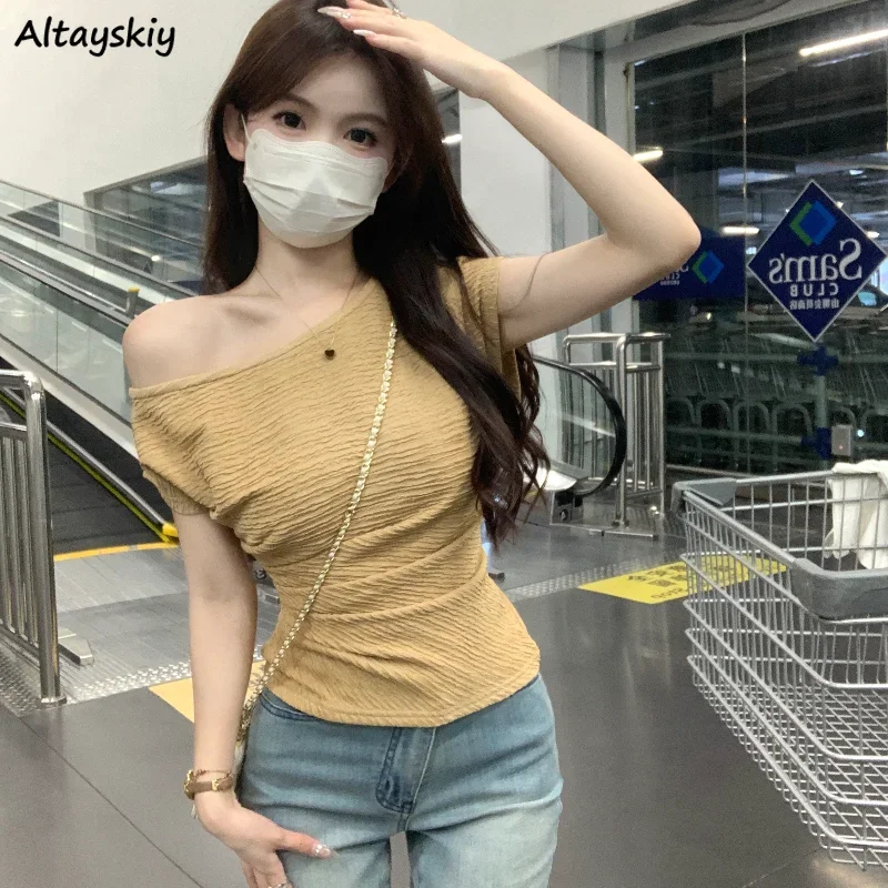 T-shirts Women Summer Skew Collar Off Shoulder Design Sexy Korean Style Slim Casual All-match Basic Classic Temper Chic Pleated