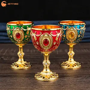 (New) 1PCS Timeless Embossed Metal Chalice Goblet Vintage Wine Champagne Liqueur Cup Perfect For Bars Restaurants Home Decor