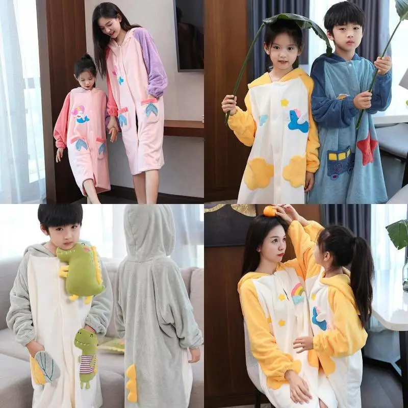 Kawaii Kids Bath Towel Parentchild Wrap Wear Bathrobe Absorb Water LongSleeve Bathtowel Soft Cute Boy Girl Saunatowel Toiletries