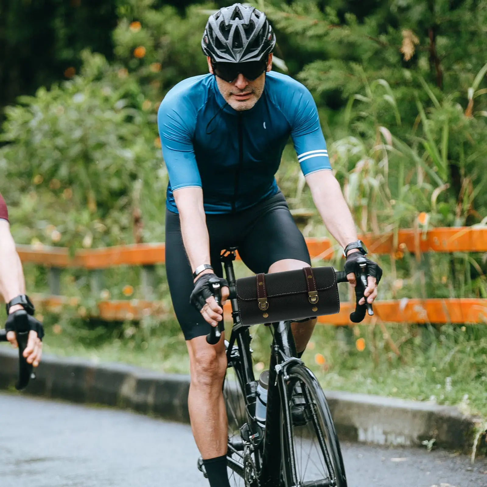 

1Pcs Motorcycle Handlebar Bag Large Capacity Bike Storage Pouch Durable Waterproof Tear Resistant Riding Tool Bag