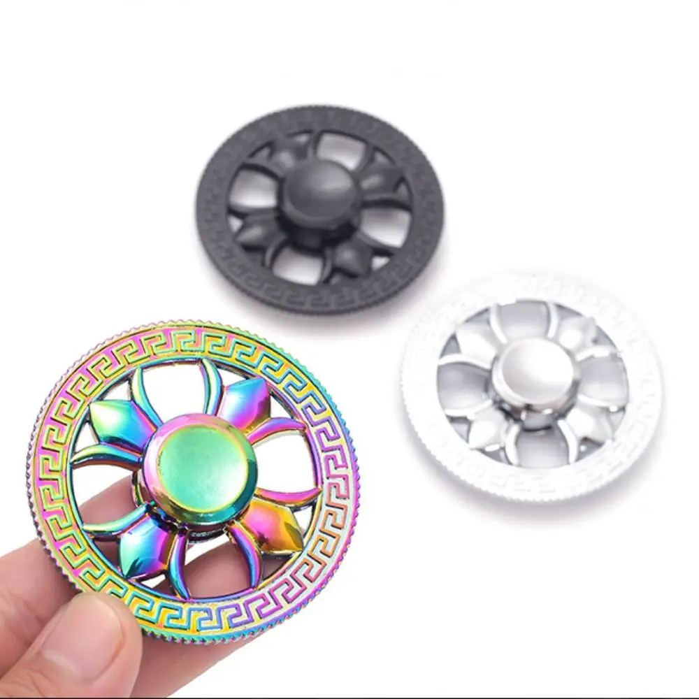 Round Fidget Spinner Toys Alleviate Fatigue Zinc Alloy Desktop Spinner Toys Metal Fingertip Gyro Christmas Gifts