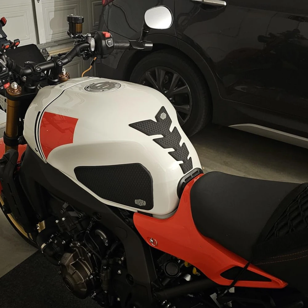 

Для XSR900 GP XSR900GP мотоциклетная боковая накладка на топливный бак, накладки на бак, защитные наклейки, газовая наколенница, тяговая накладка, боковая наклейка