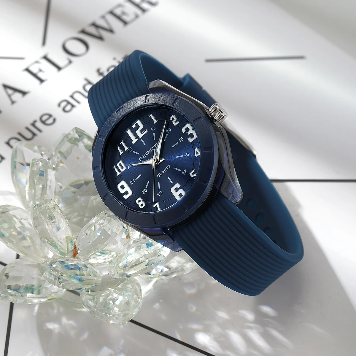 Simple, Unisex, Trendy and Good-Looking Student Watch