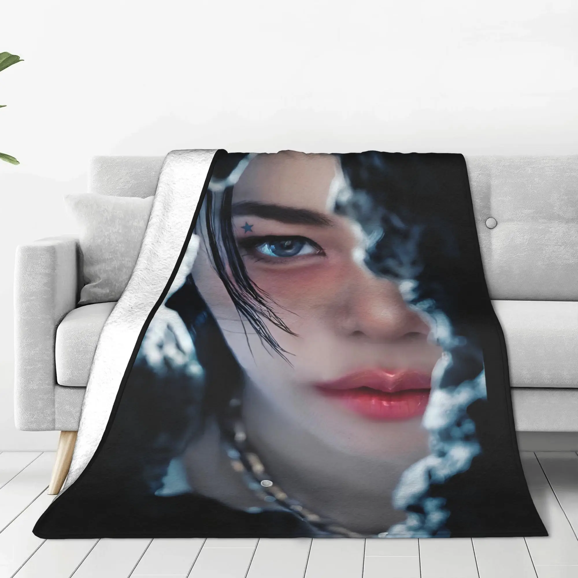 Kpop Singer F-Felix Plush Blanket Girls Boys  Flannel Throw Blanket For Couch Chair Sofa Bed Super Warm Design Quality Bedspread
