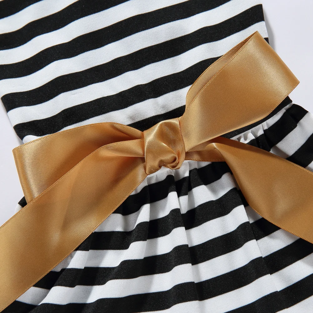 

Summer Pet Dog Dress Size L Black White Striped Sleeveless Puppy Skirt Elegant Holiday Photos Wear Summer Pet Dog Dress