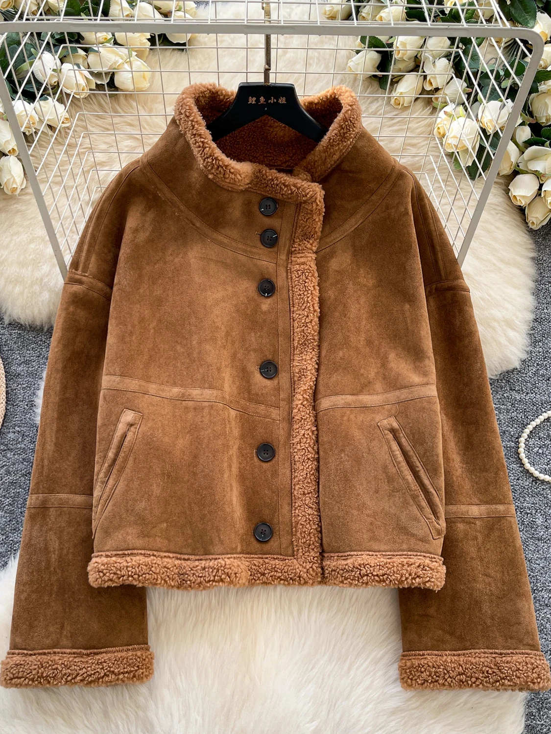 

Dongda Gate женский повседневный универсальный джет из кожи и меха ягненка, зимний высококачественный топ из натуральной кожи и меха