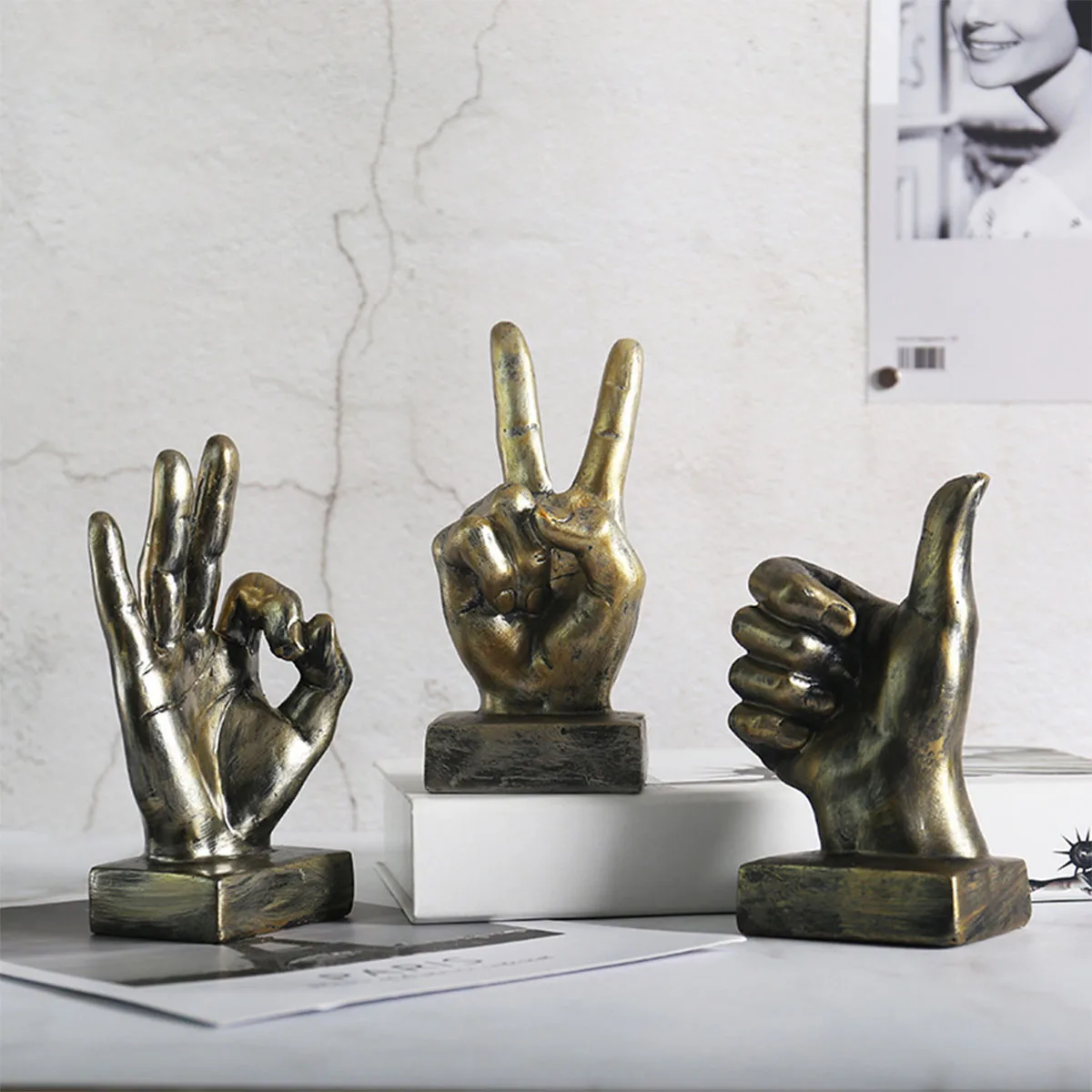 

Hands Figurine Decor Hand Gesture Statue Resin Desk Ornament Modern Art Sculpture for Home Office Living Room Table Decoration