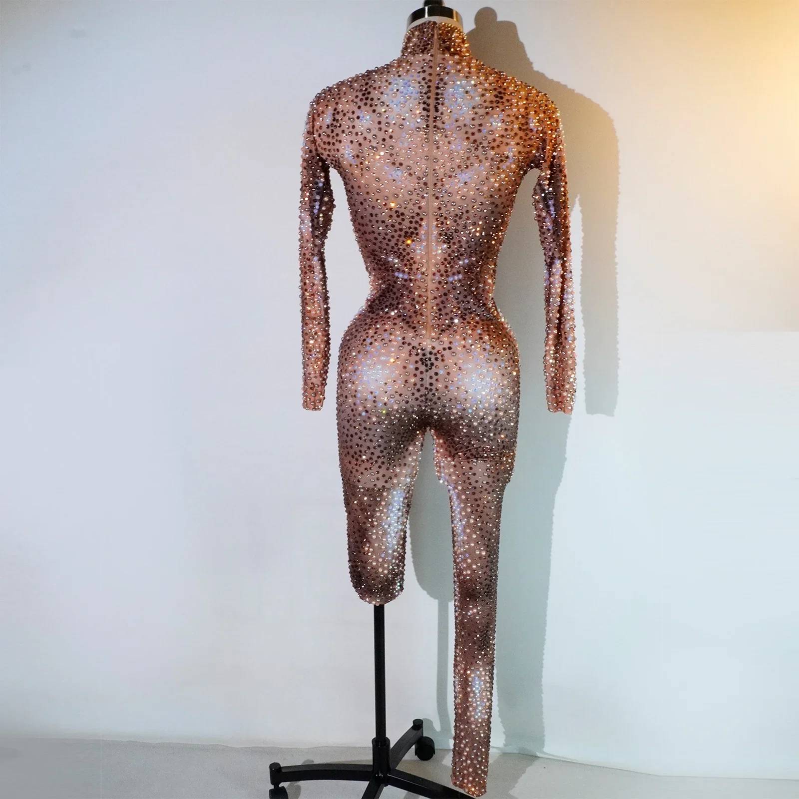 Seksowny kombinezon męski Pearl Nude Muscle men Rhinestones Stage show Birthday Dance Wear Stretch Outfit Celebrate Luxury Event outfit