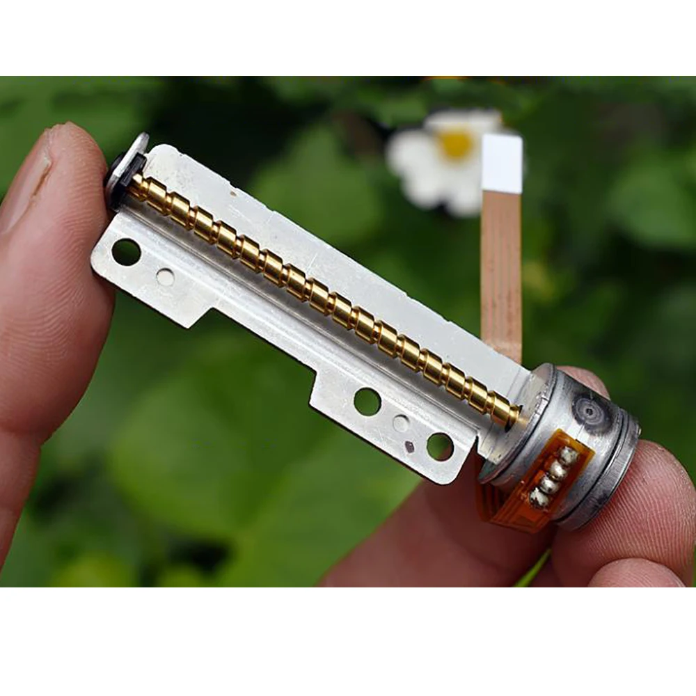 Micro 2-Phase 4-Wire Stepper Motor Micro 15MM Stepper Motor DC 6V 0.55A 50MM Long Screw Rod Mini Electric Stepping Motor Model