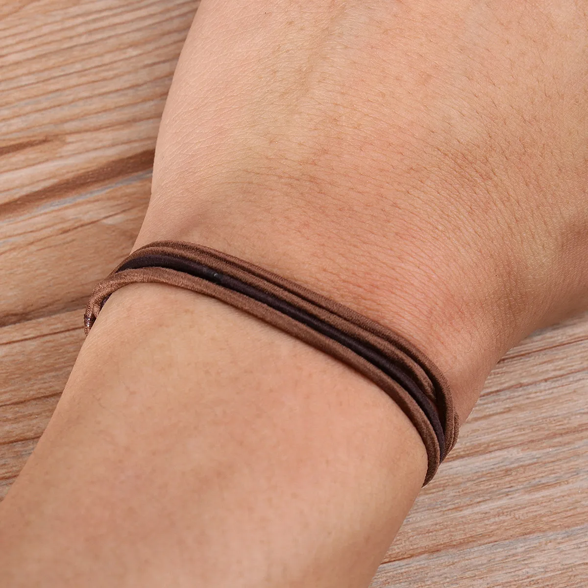 

Nylon Hair Bands for Women Girls Elastic Head Rope Strong Hold Stylish Hair Ties Set Daily Wear Party Accessories