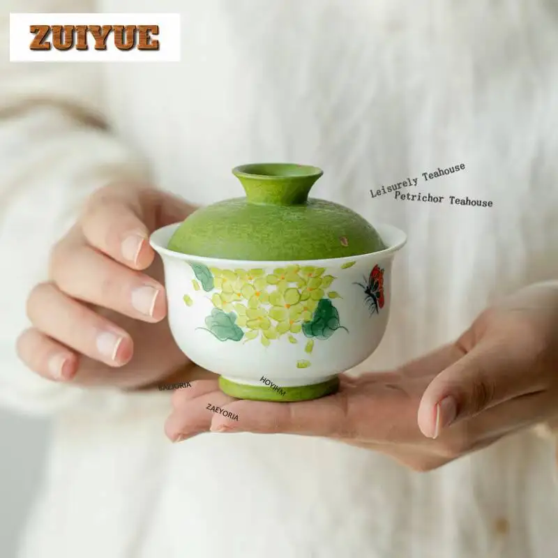 Hand-Painted Hydrangea Gaiwan With Gold Sprinkles And Underglaze Butterfly Design, High Aesthetic Value Home-Use Kung Fu Tea Set