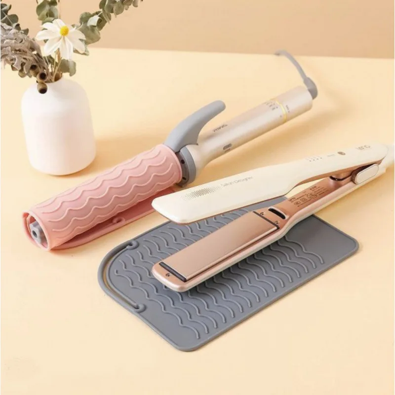 8/4 Pieces in Random Colors, Hairdressing Tools, Hair Straightener Silicone Heat Insulation Pad, Curling Iron Heat Insulation Cover, Hair Salon-Specific Anti-Slip Anti-Scalding Pad for Electric Flat Irons