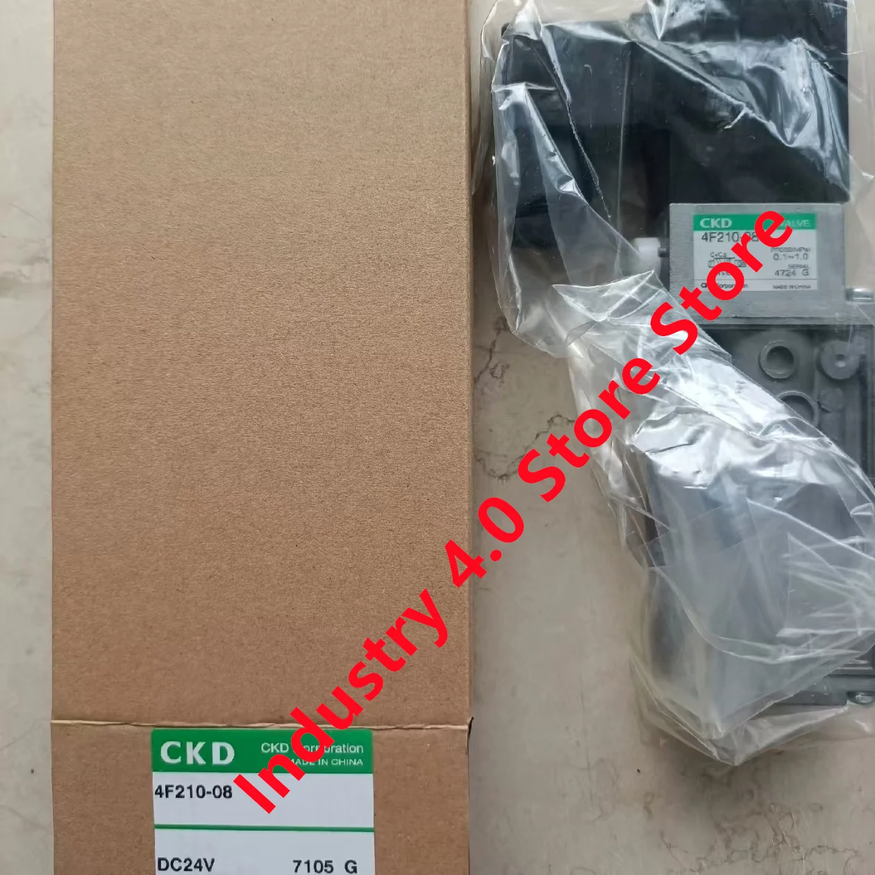 

4F210-08-DC24V new original