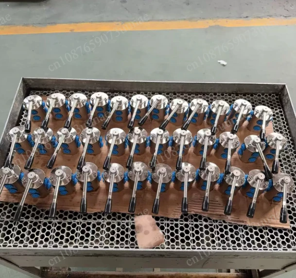 Hook Arm Garbage Truck DF6VIE Manual Rotary Valve Switching  Hydraulic Valve Two-position Six-way Directional  Grader