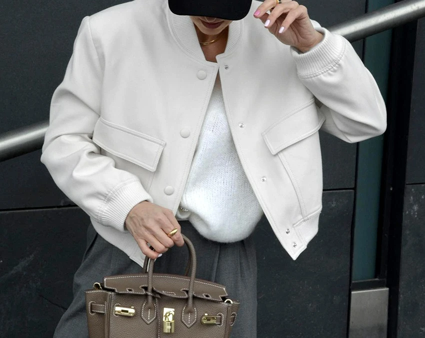 

White Slim Fit Long Sleeved Baseball Jacket Women's Versatile Top 2025 New Women's Jacket