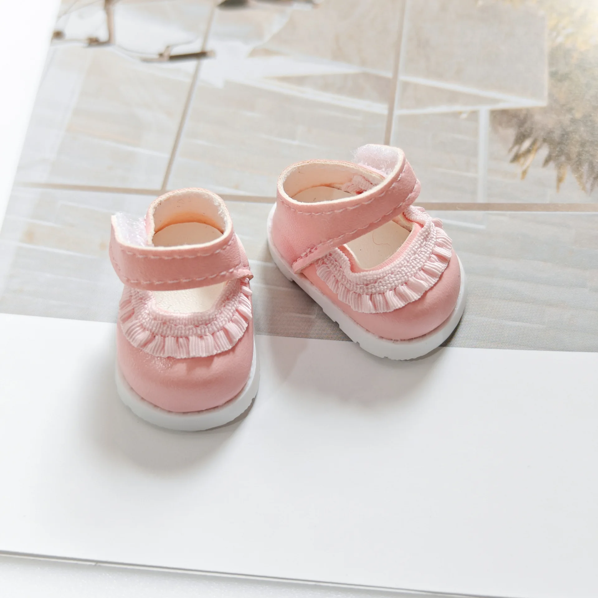 第 1 世代と第 2 世代のペンダント ラブブ人形衣装ビニール ブラインド ボックス レッド コーデュロイ ドレス セット