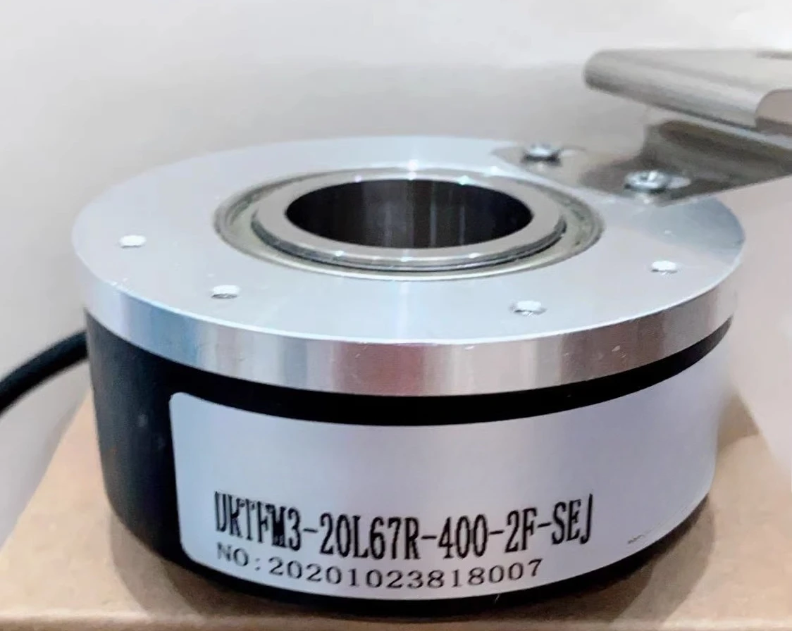 DRTM3-20L67R-400-2F…