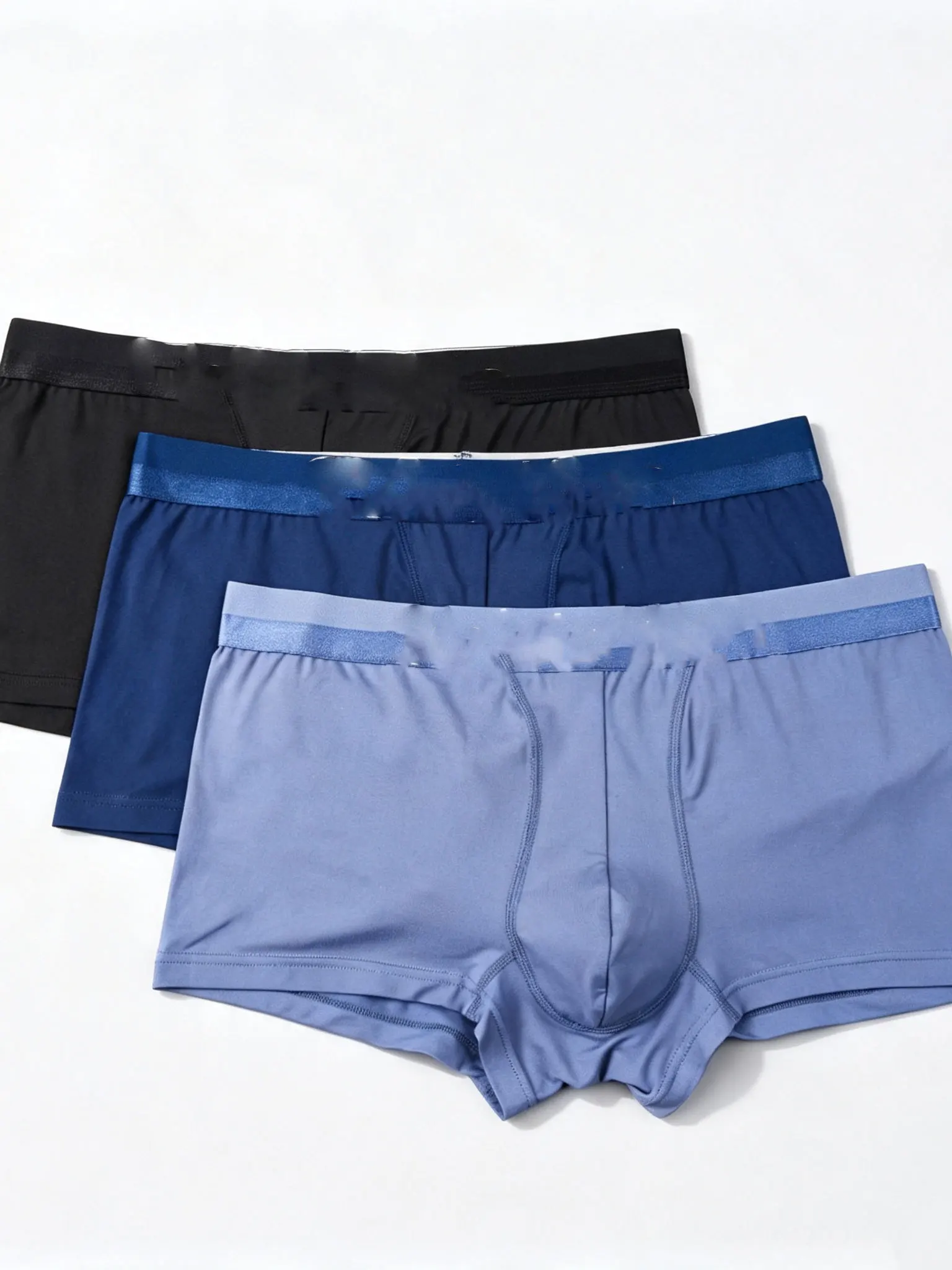 Men's Ice Silk Feeling Breathable Low Waist Briefs High Elasticity Seamless Comfortable Thin Short Pants Underwear