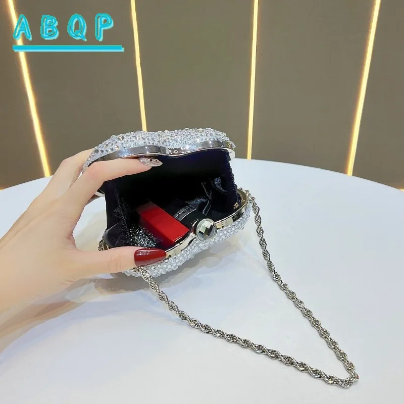 Dinner Handbag Luxury Brand Diamond-encrusted Dinner Party Women's Shoulder Bag Heart-shaped Fashion Shining Mini Women's Bag view 6