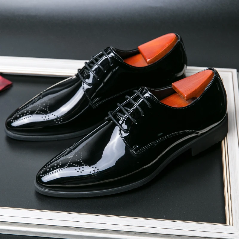 

Men Hot selling Formal Shoes Black Brown Lacquer Leather Lace up Business High Quality Block Shoes Banquet Social Men Shoes