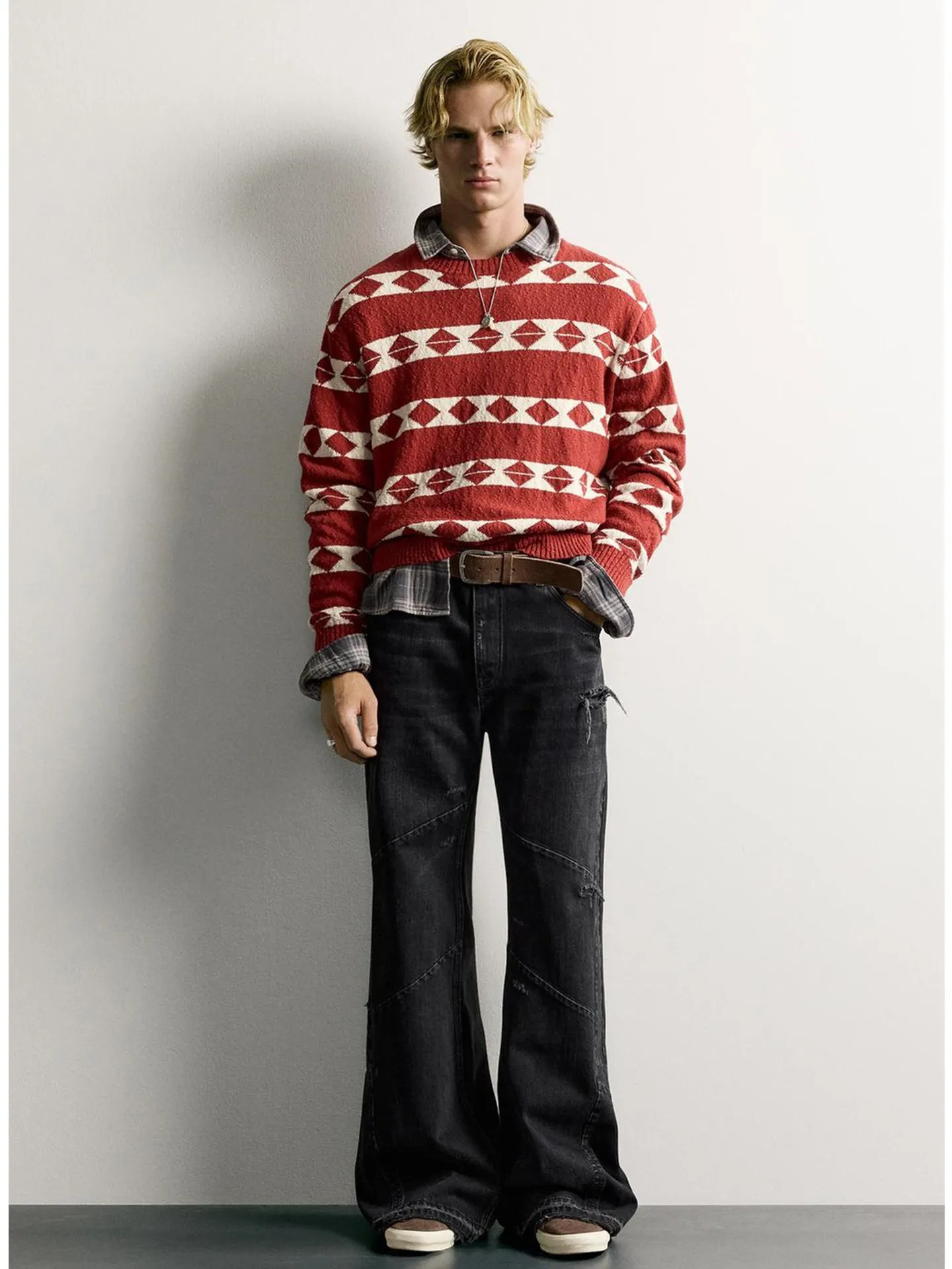 Retro Style Men's Knitted Sweater Long Sleeve round Neck Geometric Embroidery New Arrival Autumn Season Polyester Fiber