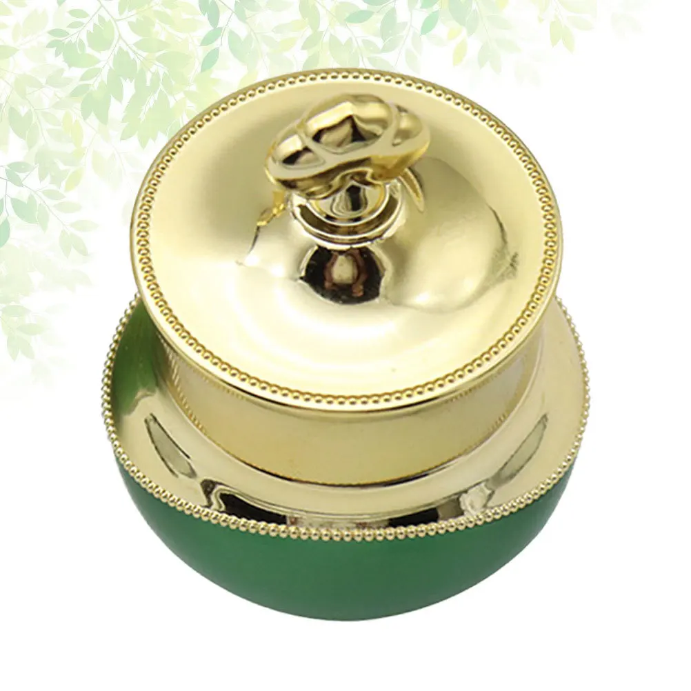 

Eyelash Extension Remover Gel Fast-Acting Non-Irritating Formula for Comfortable Use No Amyctic Ingredients Safe Eye Area Makeup