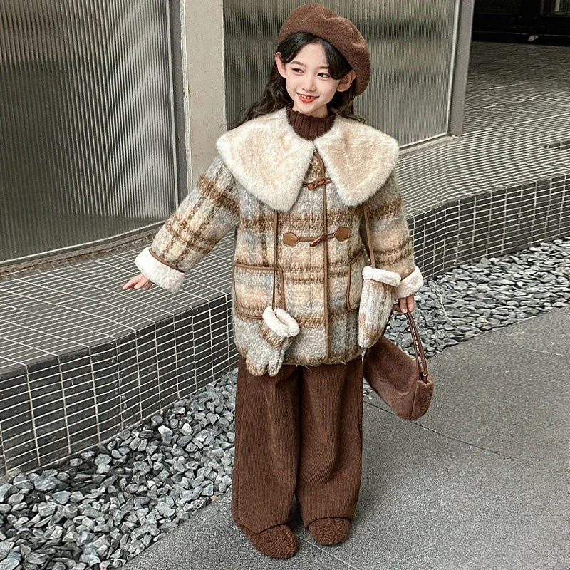 Girls' Clothing Velvet Large Lapel Neck Plaid Coat 2024 New Foreign Style Middle-aged Older Children's Korean Wool Woolen Coat