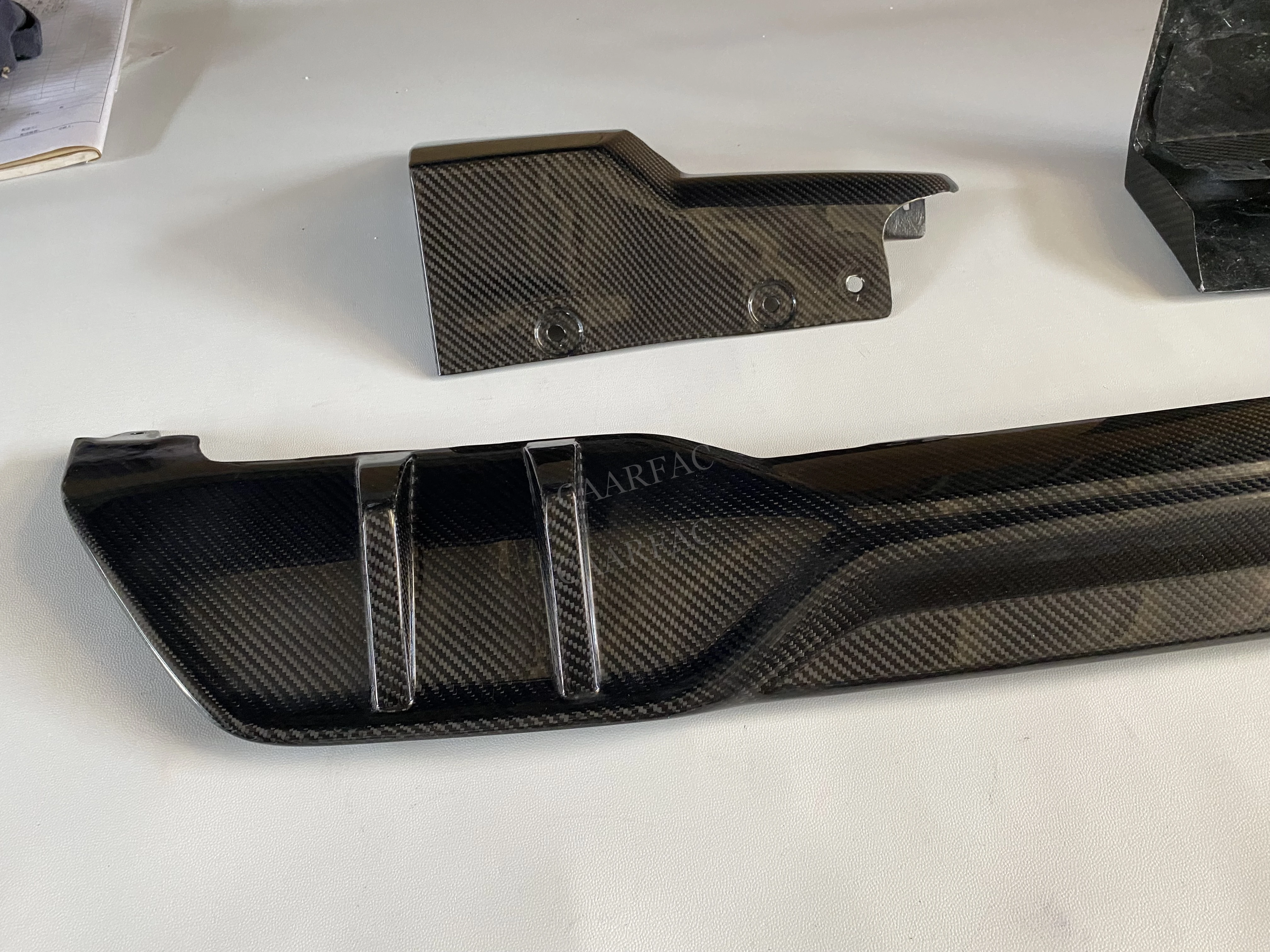 

Dry Carbon Fiber Rear Diffuser Bumper Lip Spoiler Exhaust Tips Muffler Tail Body Kits For BMW X5 G05 LCI M Sport 2023+ ABS