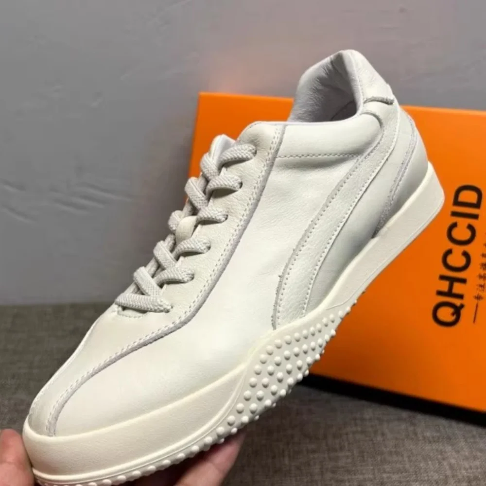 

New model leather white sneakers for men, thick sole, lightweight, breathable, casual shoes, trendy brand, board shoes