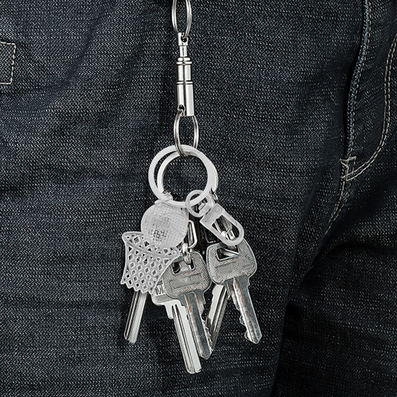 

Zinc Alloy Basketball Keychain Durable Sports Keyring Fan Souvenir Basketball Accessories Team Party Favors Sports Ball Pendants