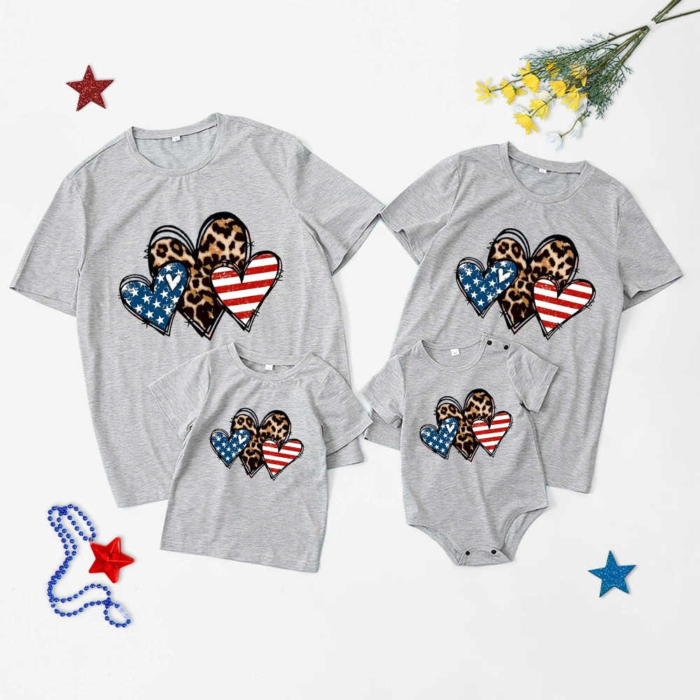 Independence Day Family Look T-shirts heart print Short Sleeve T-Shirts Father Son Mom Daughter Baby Family Matching Outfits