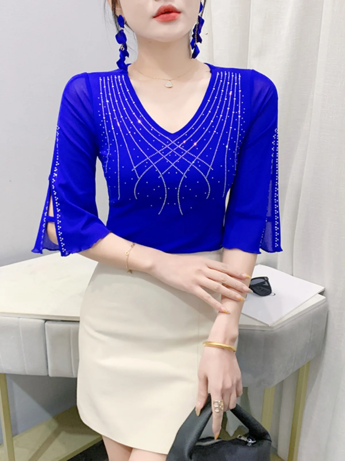 Sexy V-Ne Me T-irt Women's 3/4 Sve Summer Faion Heavy Embroidery Dance Top Trendy Hollow out Svel Crop Top