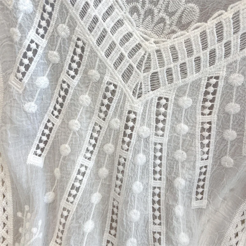 Boho 여름 느슨한 레이스 셔츠 여성 블라우스 선 스크린 캐주얼 v 넥 중공 수 놓은 반팔 탑