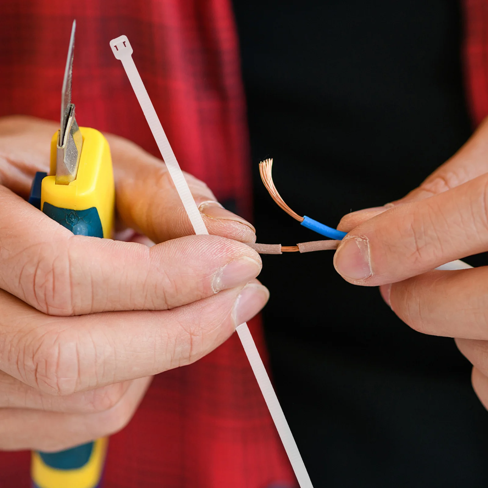 

500Pcs Self-Locking Cable Ties Durable Nylon Zip Wire Ties Adjustable Cord Organizer for Cable Management Cord Organizer