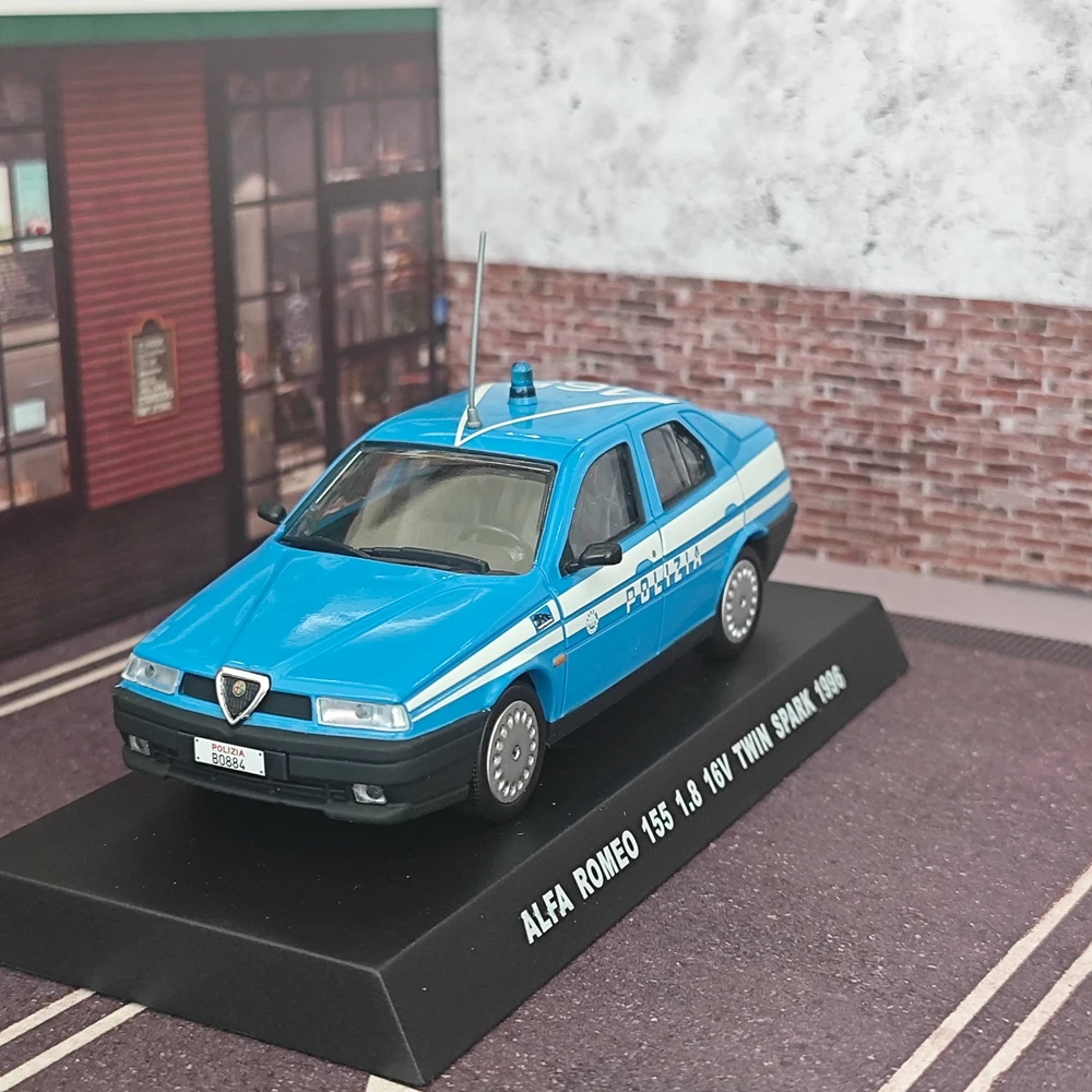 

1:43 alfa romeo 155 1.6 16V twin spark 1996 Alloy car model collection ornaments